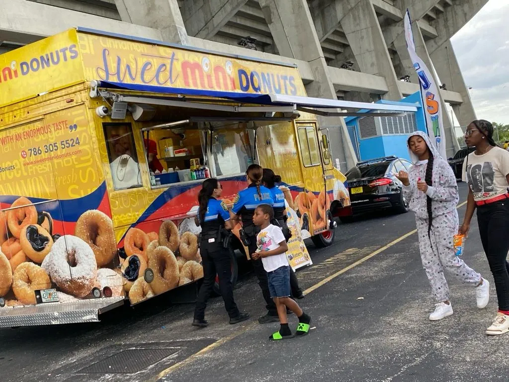 rs=w_1024,cg_true,m (6)